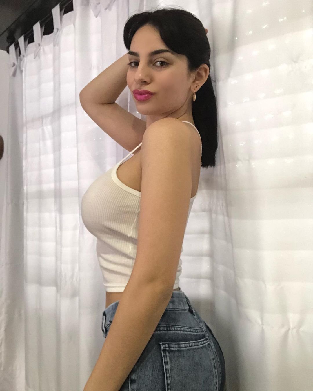 brunette latina so hot big tits #HMvWG5cu